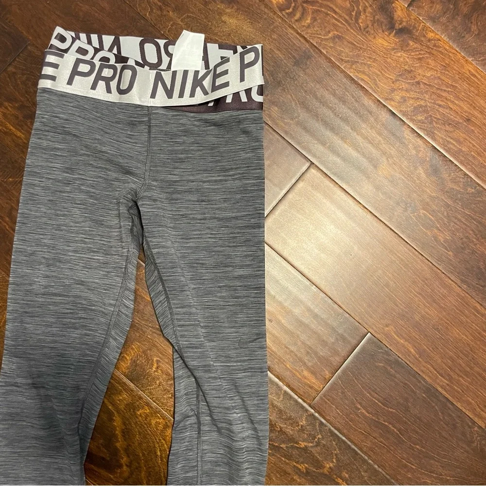 Nike Pro Leggings - Picture 5 of 5